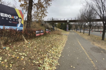 Election Signs Remain in Calgary Post-Vote, Raising Compliance Concerns