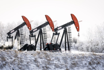 Majority of Albertans Concerned About Venezuelan Oil Impact on Local Industry, Poll Reveals
