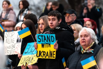 Заходи до роковин російського вторгнення пройдуть у понад 15 містах Канади