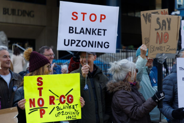 Житлові фонди Калгарі під загрозою через можливе скасування загального зонування, попереджає звіт адміністрації