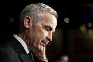 Марк Карні відвідає Тумблер Рідж після трагічного інциденту з масовим розстрілом