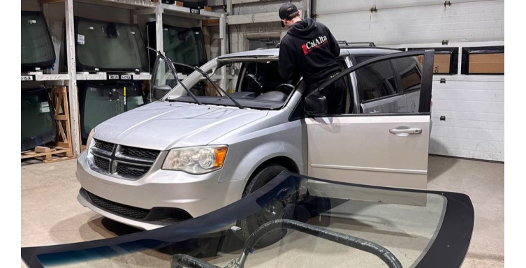 Auto Glass Repair and Replacement