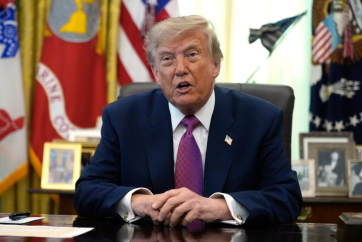 Trump Suggests Renaming Lake Ontario to Lake America Amid Trade Tensions with Canada